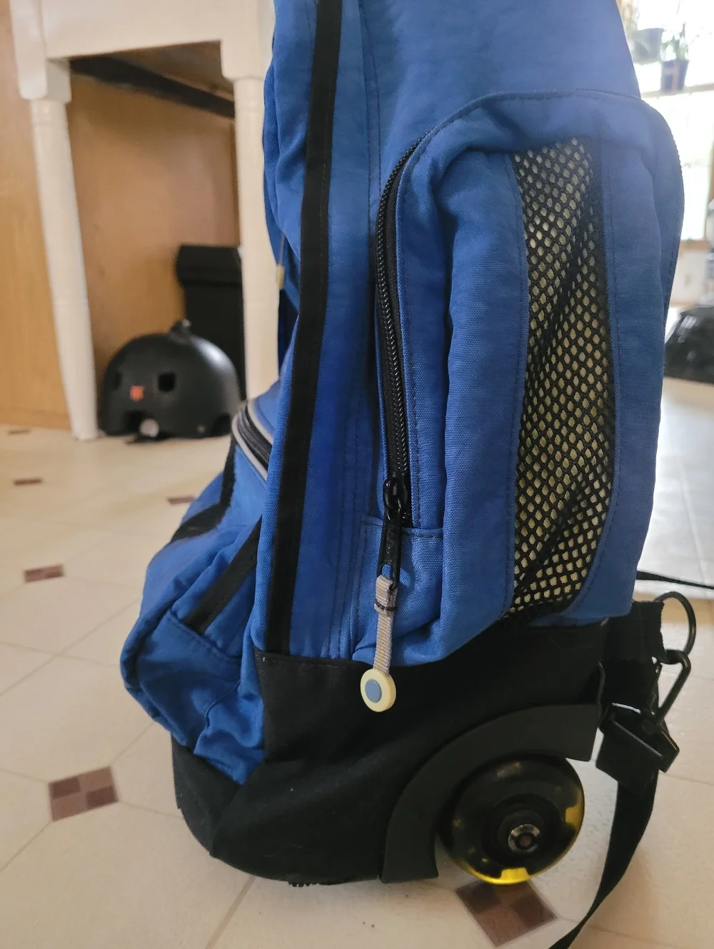 L.L. Bean Deluxe Rolling Wheelie Backpack Book Bag Unisex Youth Kid Blue Vintage